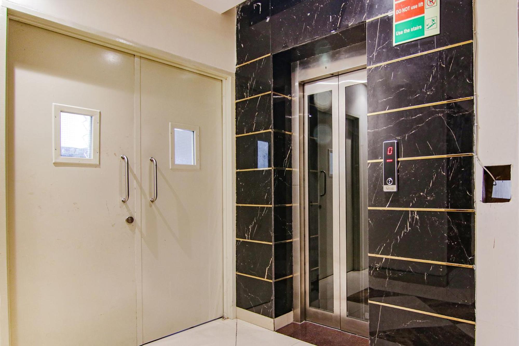 Fabhotel Golden Glory Нью-Дели Экстерьер фото